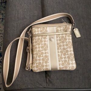 Coach purse and wallet set